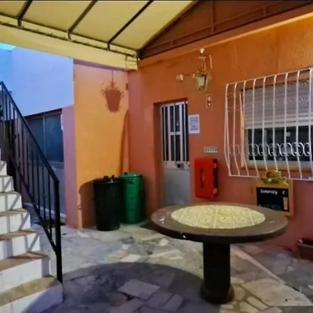 Casa Ramos On The Strip בית אירוח