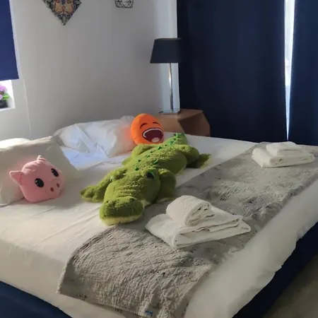 Casa Ramos On The Strip Проживание в семье Албуфейра