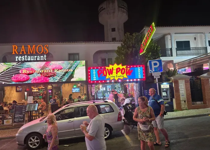 Casa Ramos On The Strip בית אירוח *