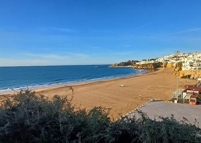 Privatunterkunft Casa Ramos On The Strip Albufeira